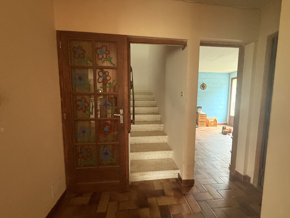 Villa 3 faces de type T6 plus bureau et sous sol, 66230 Prats-de-mollo-la-preste.