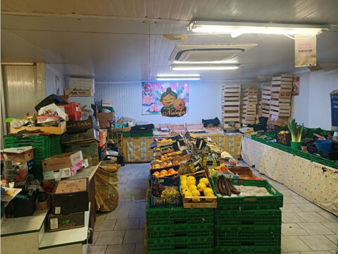   Perpignan Pont Joffre Murs Commerciaux à Vendre, vaste local tout commerces libre d'occupation ! 