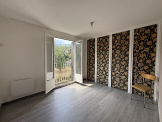  Appartement à louer 3 pièces 58 m²