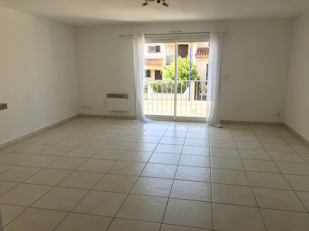 Appartement de Type F2 récent SH 55m2 + garage