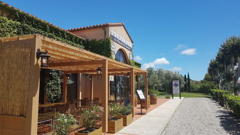 &Agrave; vendre : La Maison du Terroir   Murs commerciaux au c�ur du cru Maury, Fenouill&egrave;de 590000 66460 Maury