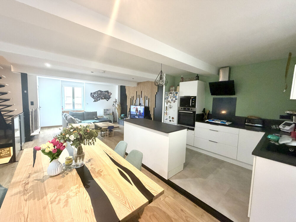 Vente Maison iLLE SUR TET Coup de Coeur pour cette Maison de village traversante entièrement Rénovée avec Garage Ille sur tet