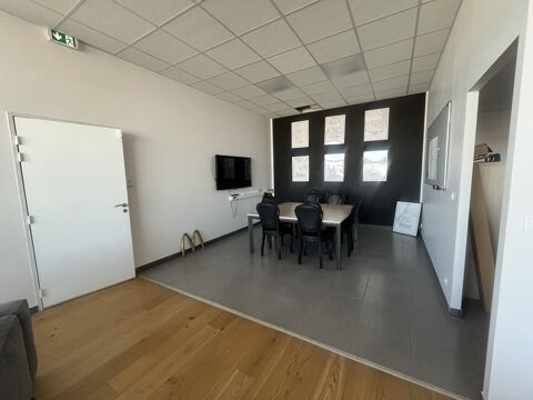 LOCAL &agrave; USAGE PROFESSIONNEL MAS GUERIDO CABESTANY 700 66330 Cabestany