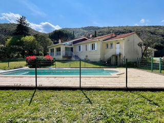 Maison 8 pièces 172 m² · à Reynès · 172 m² · 479 000 €