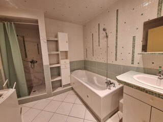  Appartement à louer 2 pièces 32 m²