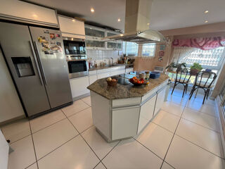  Appartement à vendre 7 pièces 240 m²