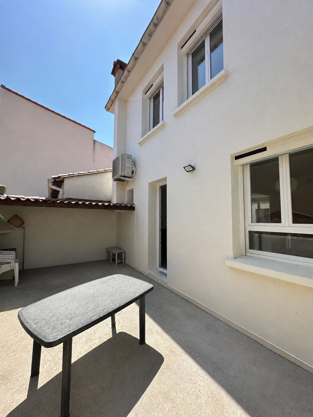 Maison rénovée, 3 chambres, terrasse