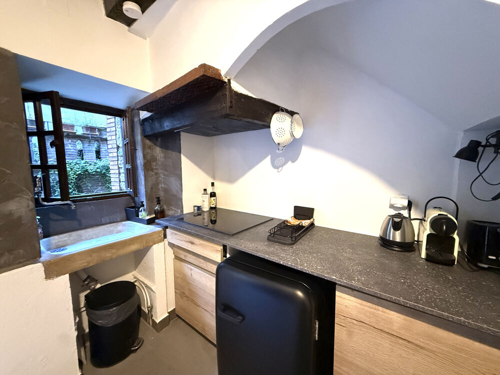 À LOUER Petite maison F1 bis avec mezzanine Centre-ville de Céret
