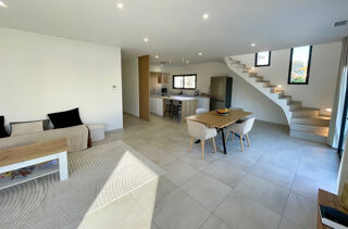  Maison  vendre 5 pices 155 m