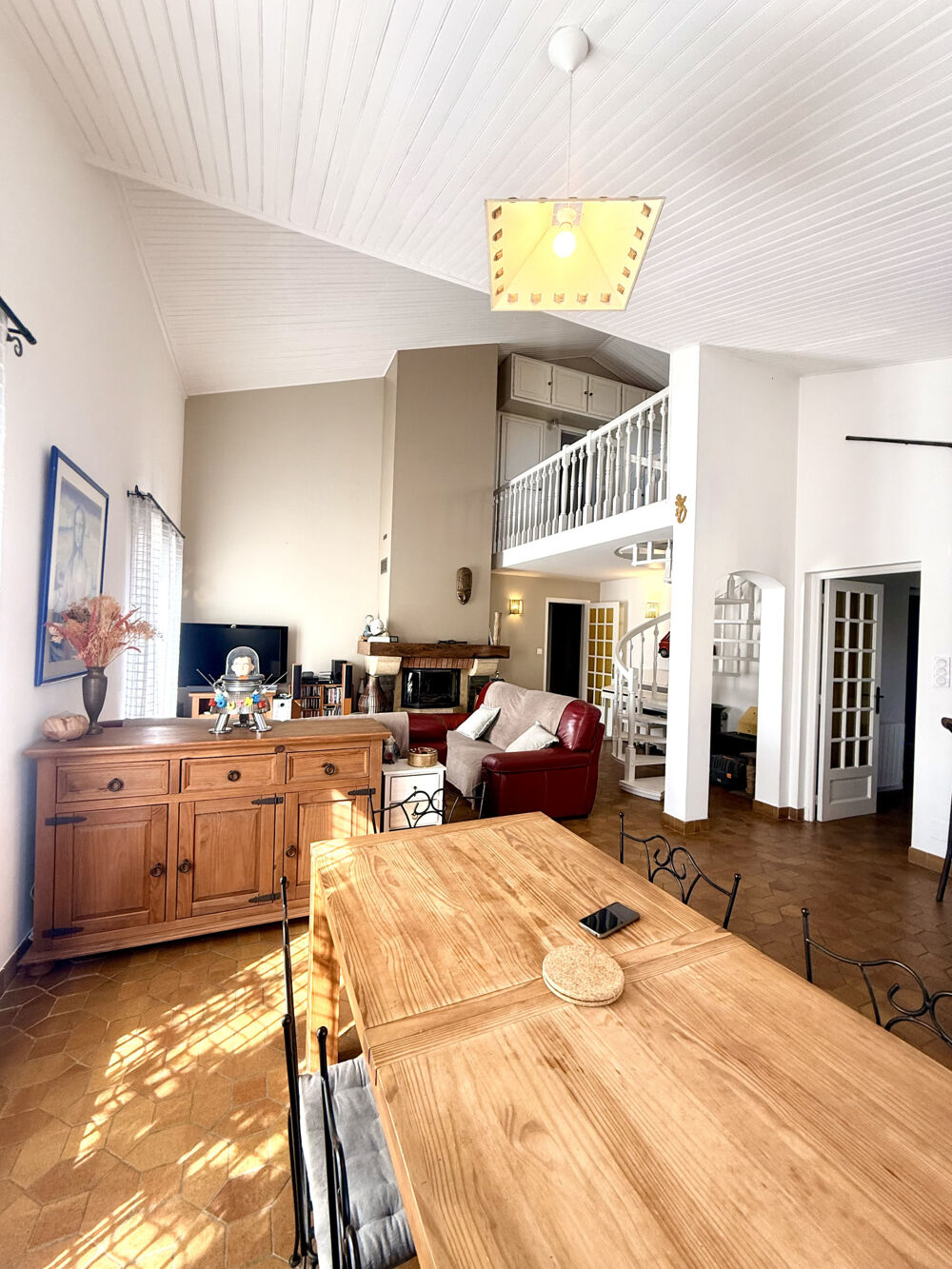 Vente Maison Vente villa 3 faces, de type t4 + bureau avec garage et sous sol, 66180 Villeneuve de la raho. Villeneuve de la raho