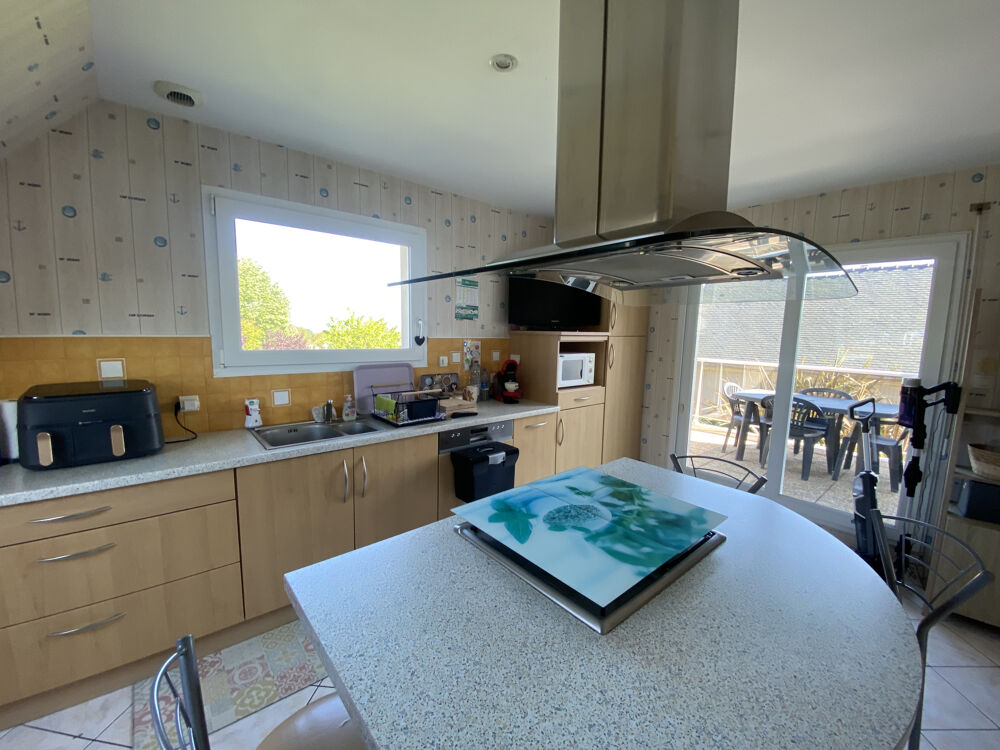 PLOUBAZLANEC, Commerces à pied, Maison contemporraine de 2002, surface habitable 105m2 sur terrain 1500m2