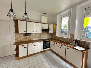  Appartement à louer 4 pièces 91 m²