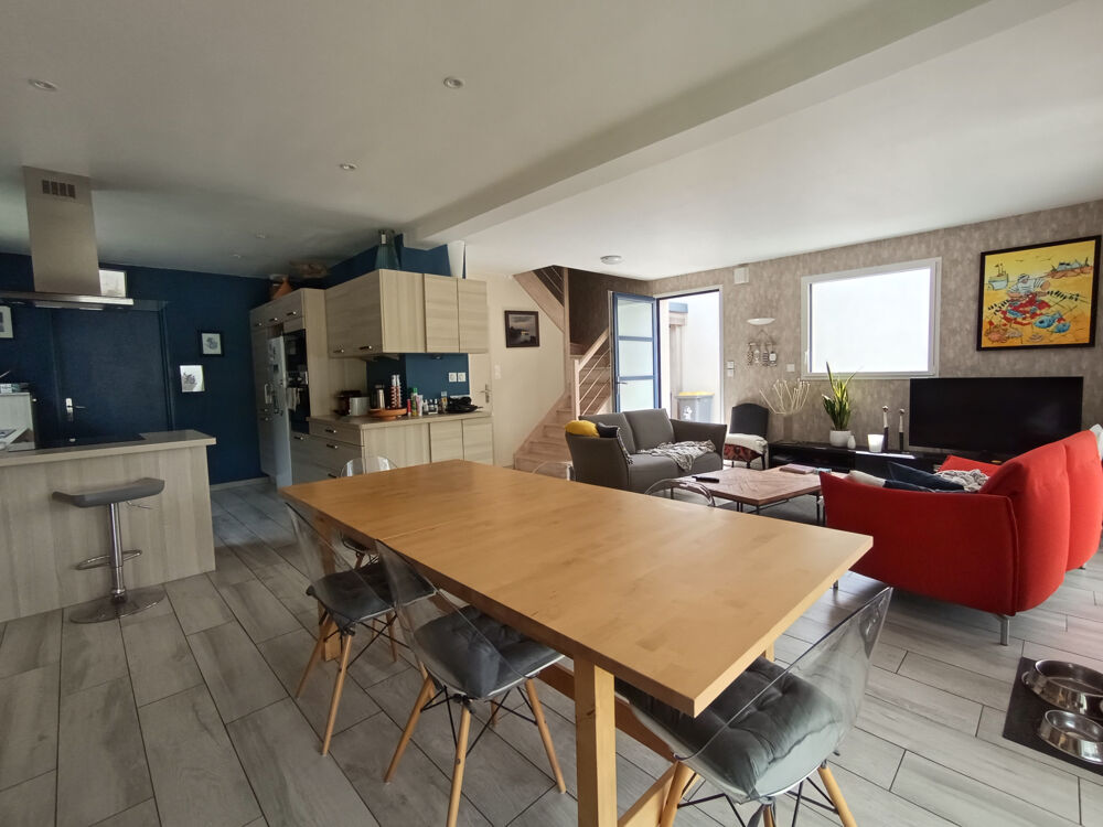 MAISON 103 M2, TERRAIN 296 M2, PLOUBAZLANEC, COMMERCES A PIED
