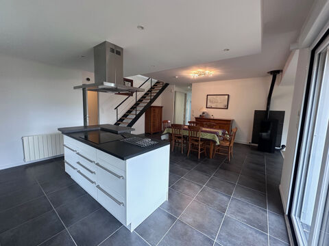  Maison � louer 4 pi�ces 154 m�