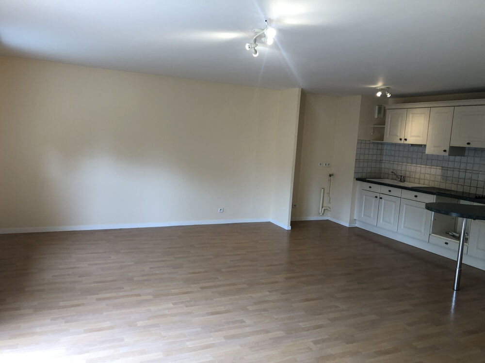 Location Appartement A LOUER, PLOUHA, APPARTEMENT 3 PIECES, 1e étage Résidence sécurisée à proximité du bourg et des commerces Plouha