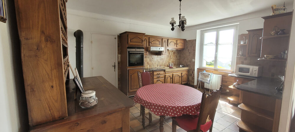 PLOURIVO, A VENDRE aux portes de PAIMPOL, maison 9 pièces, terrain 3372 m2 clos