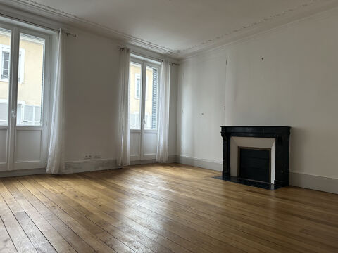 Appartement de prestige au coeur de FONTAINEBLEAU à la location, 1394 Fontainebleau (77300)