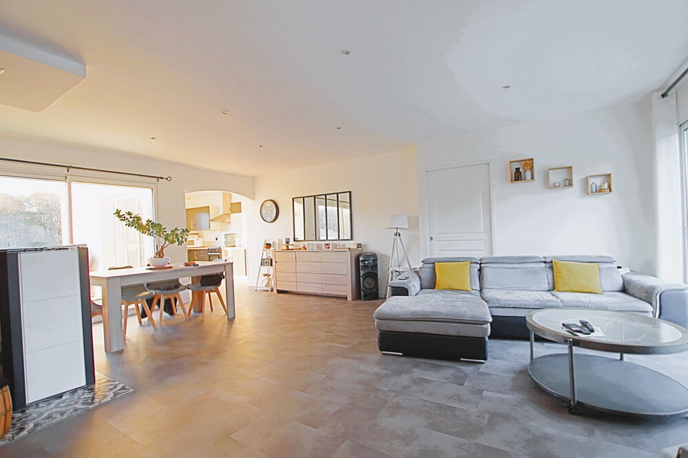 Vente Maison SUPERBE MAISON FAMILIALE EN EXCELLENT ÉTAT   AUCUN TRAVAUX À PRÉVOIR ! Ste foy
