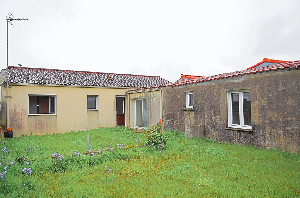 Vente Maison MAISON À RÉNOVER   BEAU POTENTIEL À PROXIMITÉ DES COMMERCES ET TRANSPORTS Les sables d olonne