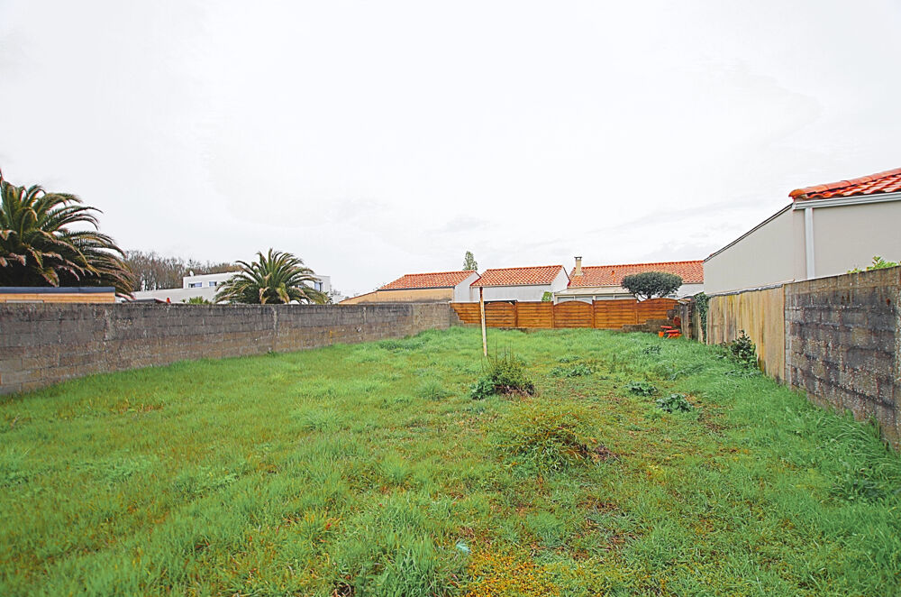 Vente Maison MAISON À RÉNOVER   BEAU POTENTIEL À PROXIMITÉ DES COMMERCES ET TRANSPORTS Les sables d olonne