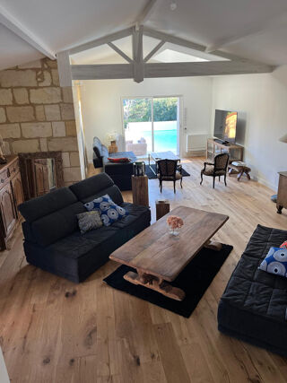  Maison à vendre 6 pièces 218 m²