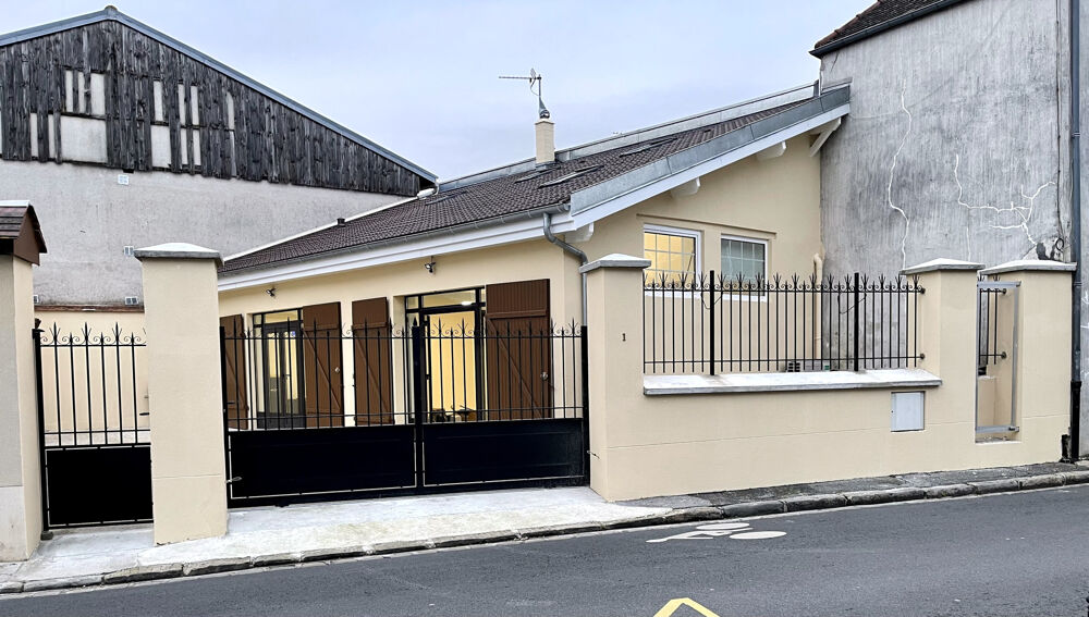   APARTEMENT + LOCAL COMMERCIAL AU CENTRE VILLE DE SERVON - 140m2 