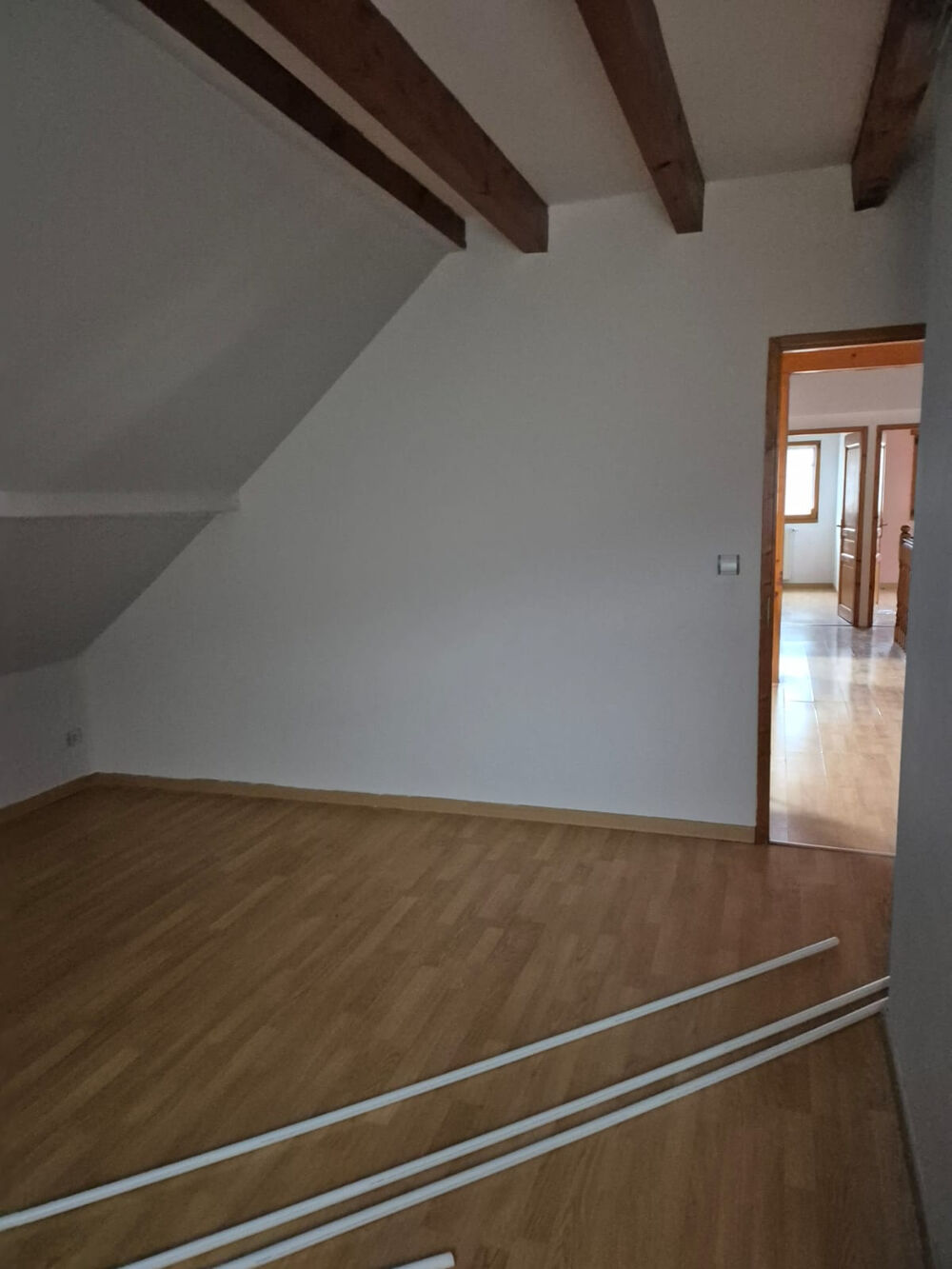 Appartement 127 m2 terrasse individuel 4 chambres aux portes de Besançon.