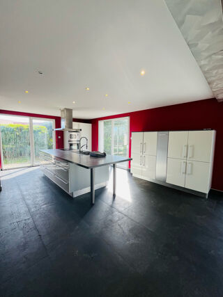  Maison  vendre 7 pices 240 m