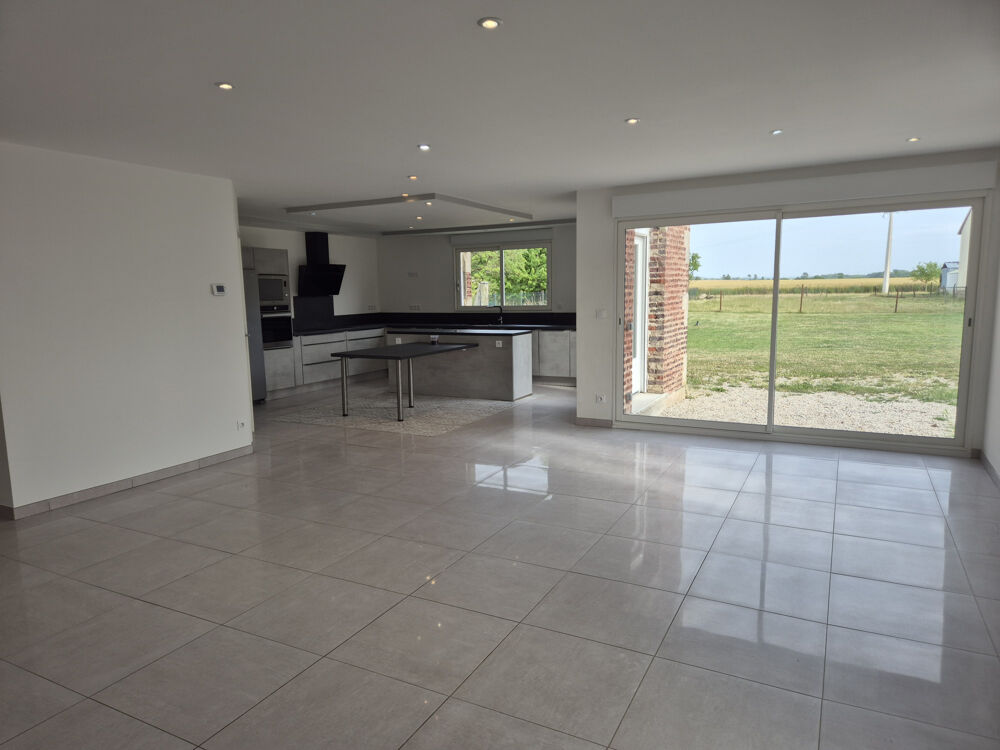 Maison en pierres de 182m2 avec 4 chambres + jardin