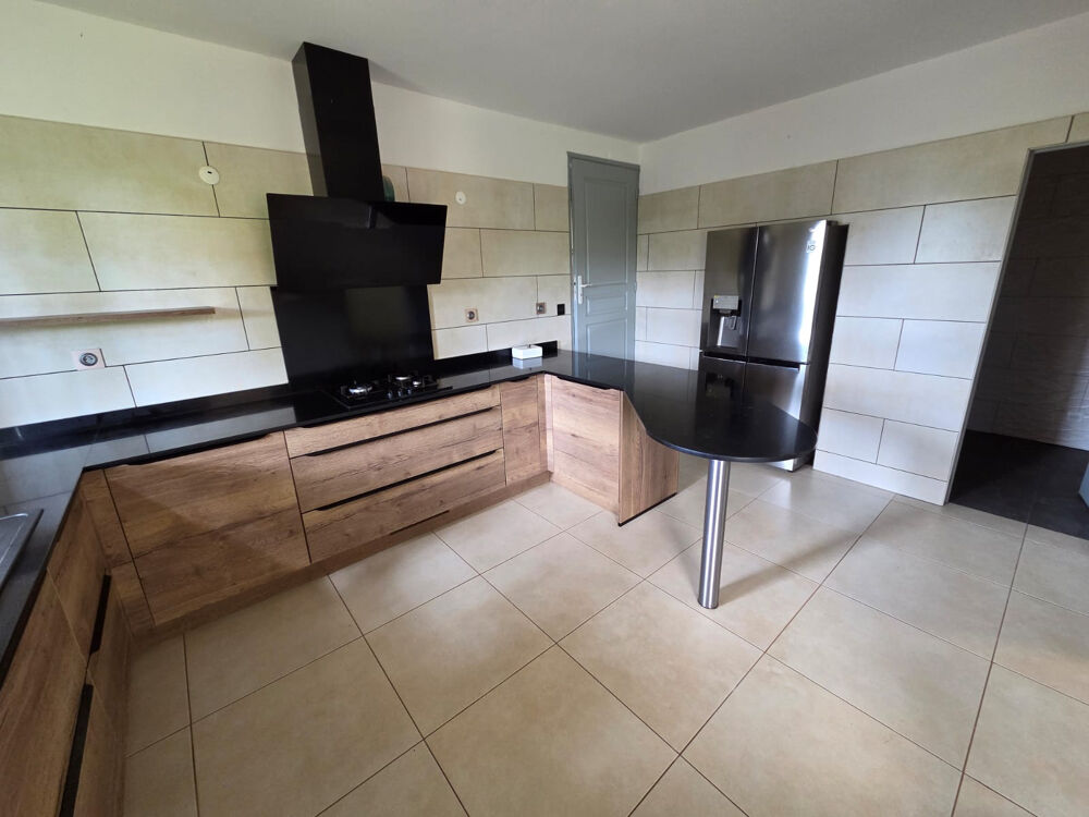 Vente Maison MONTVERT-LES-BAS   MAISON F5 DE 104 m2   TERRAIN 500 m2   GARAGE DOUBLE St pierre