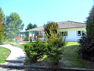  Propriété/château à vendre 6 pièces 162 m²