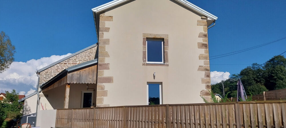 Coup de coeur assuré ! Maison rénovée 128 m2 au bord de leau