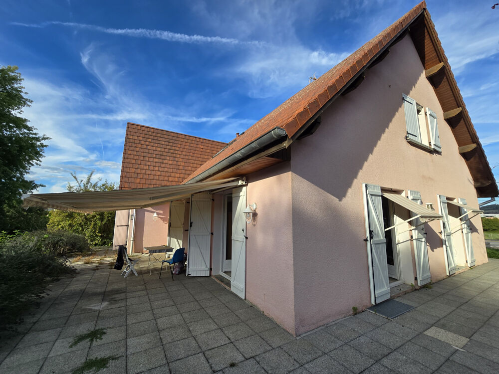 Vente Maison Maison familiale 6 pièces   174 m2   Piscine & sous-sol complet Vaivre et montoille