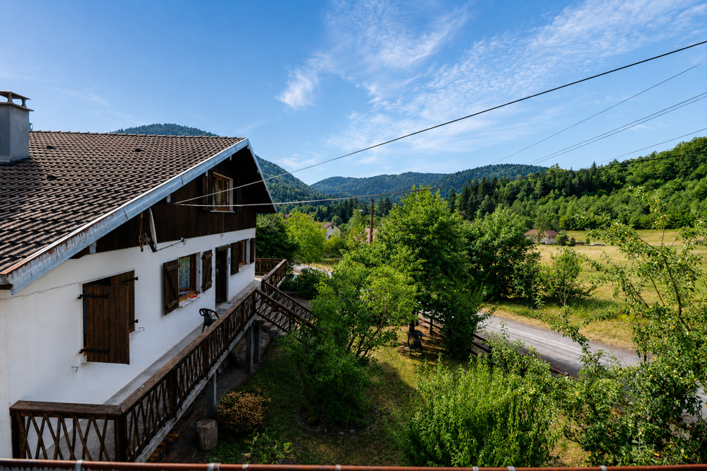 SERVANCE-MIELLIN MAISON 4 CHAMBRES AVEC GÎTE INDÉPENDANT TERRAIN 1 400 M2