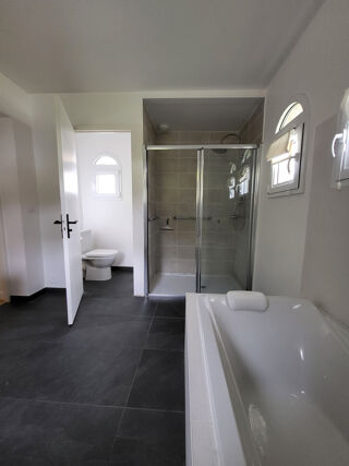  Maison � vendre 8 pi�ces 235 m�