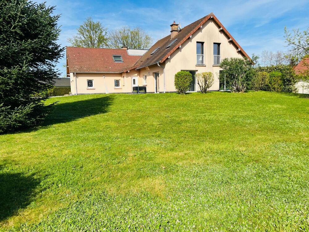 Magnifique maison de 234 m2 à MAGNY-VERNOIS 2 habitations, 5 chambres, bureau et double garage