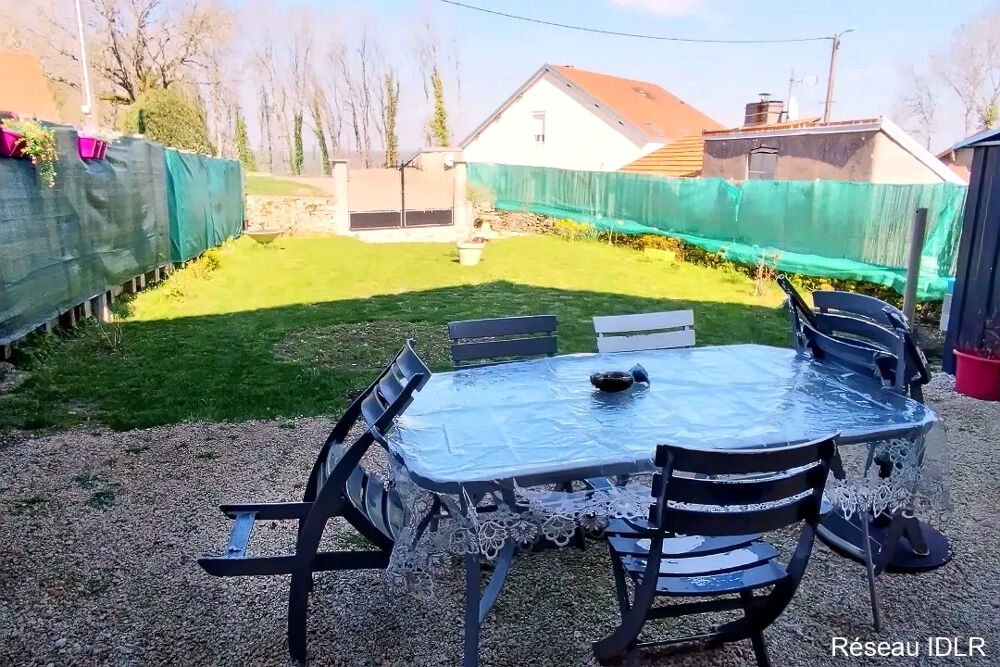 Jolie maison trois pièces, 75 mètres carrés