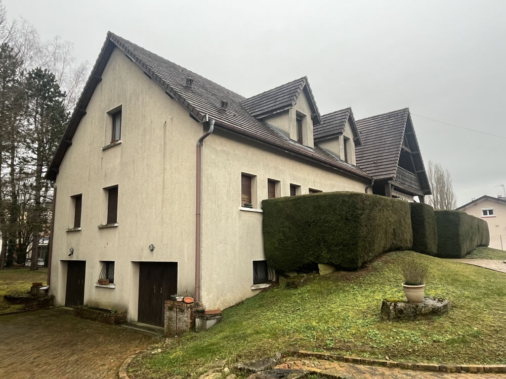 maison d'habitation de type f7 de 230 m2 habitables sur un terrain de1716 m2