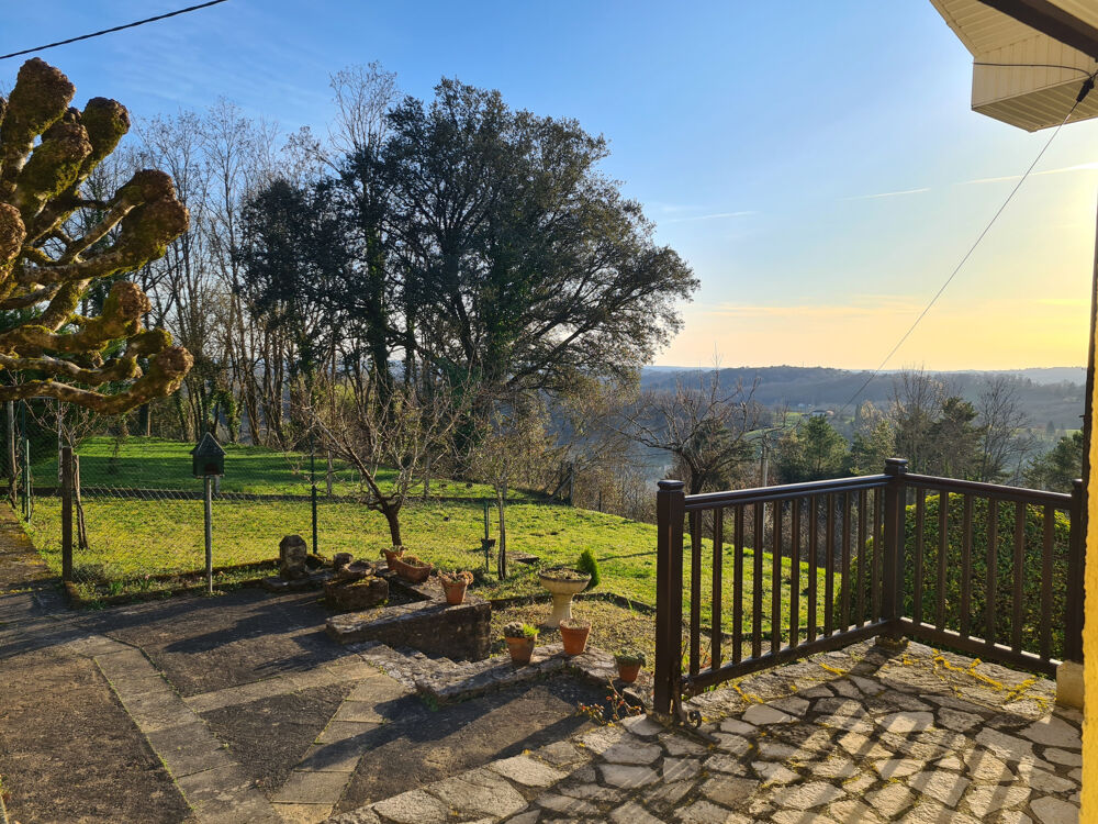 Vente Maison Maison de 105 m2 sur parcelle close d'environ 1 550 m2 Sarlat la caneda