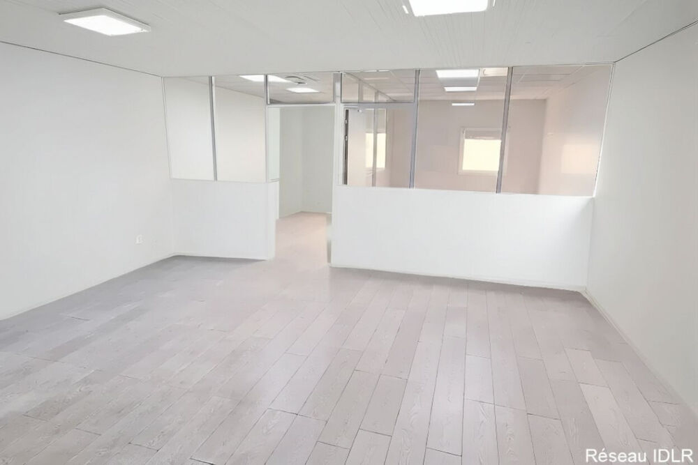   Local commercial 220 m2 La Farlède 