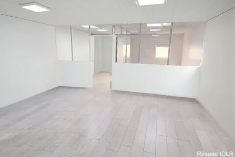 Local commercial 220 m2 La Farl&egrave;de 2540 83210 La farlede