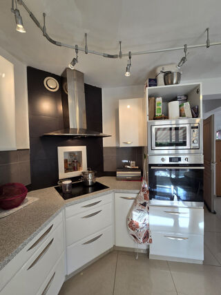  Maison à vendre 6 pièces 197 m²