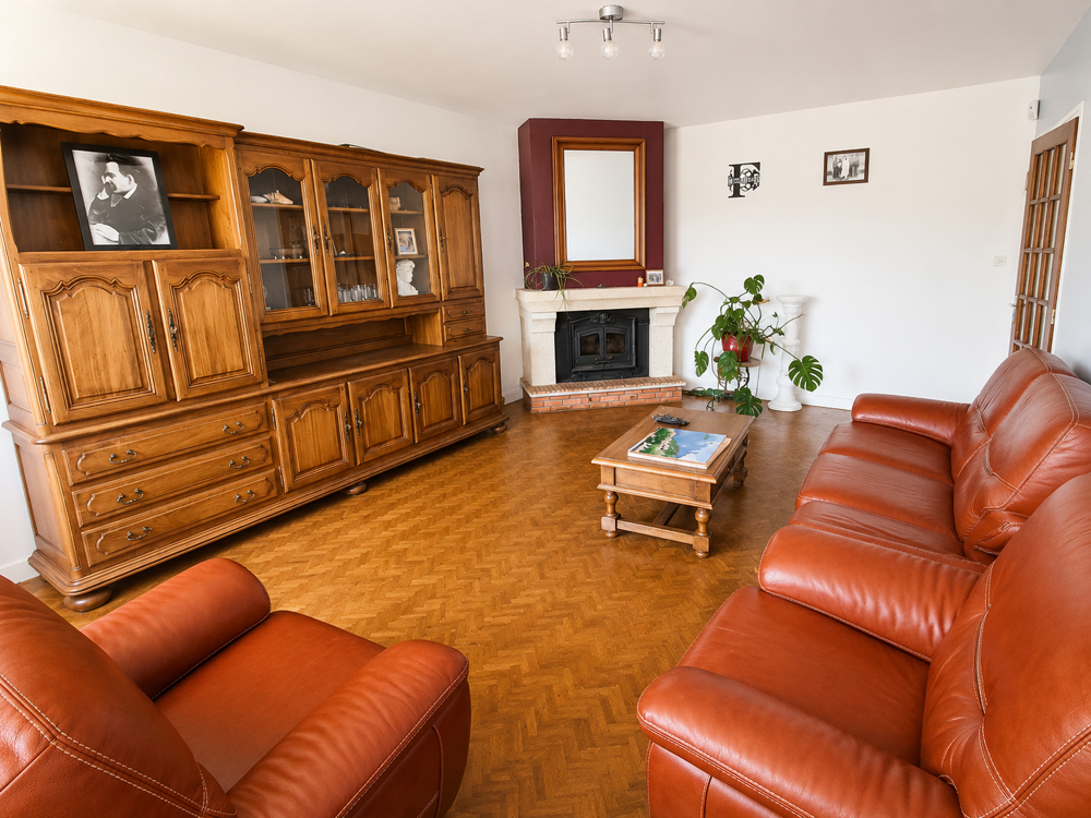 MAISON SUR SOUS-SOL DE 92 M2