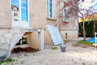  Maison  vendre 8 pices 158 m