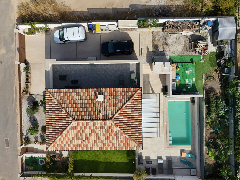Vente Maison Calenzana   Villa contemporaine très récente avec piscine, au calme et vue montagne Calenzana