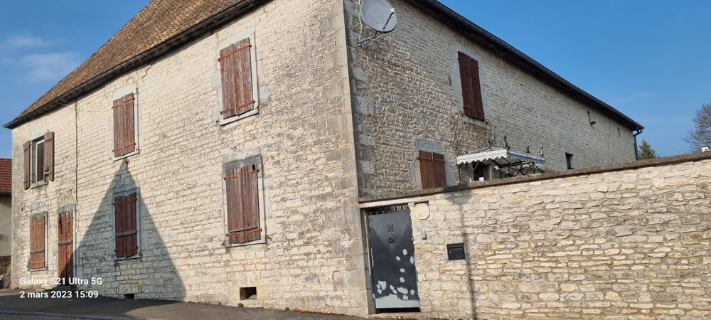 Pour investisseur Maison de Village à rénover L'Hôpital du Grosbois