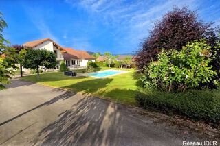 Maison � vendre 9 pi�ces 274 m�
