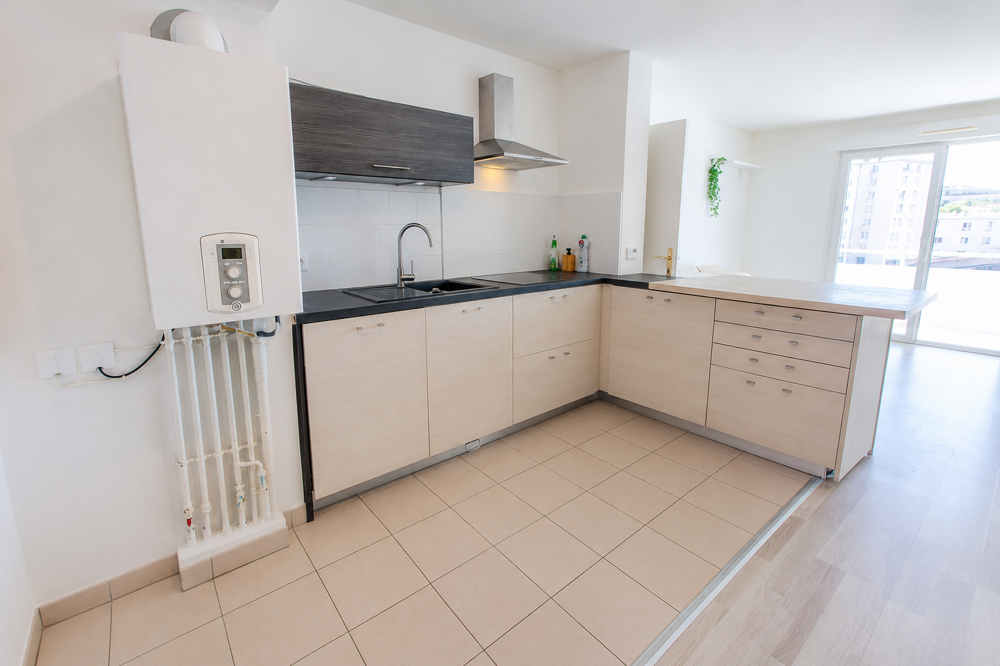 Vente Appartement T2 au 3ème de 43 m2 avec balcon et parking privatif   Rouen Rive Gauche Rouen