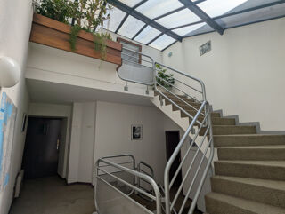  Immeuble � vendre 15 + pi�ces 650 m�