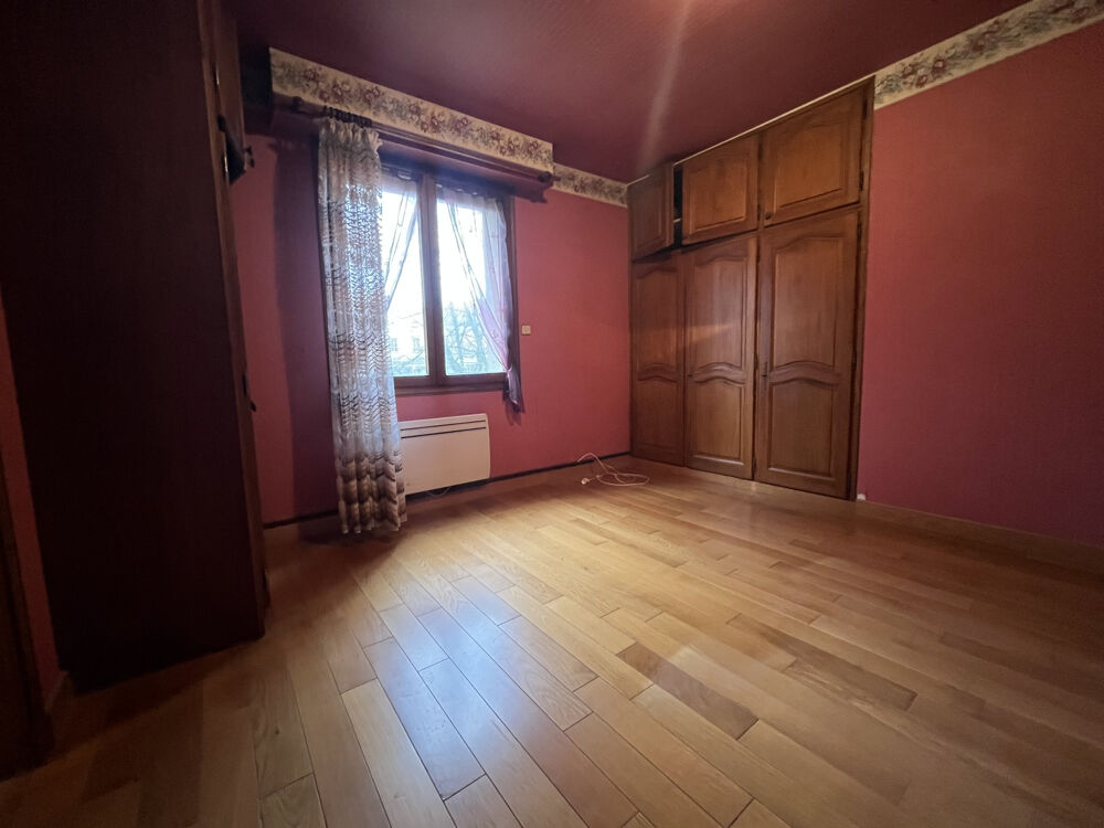 Vente Maison maison d'habitation de type f7 de 230 m2 habitables sur un terrain de1716 m2 Bourbonne les bains
